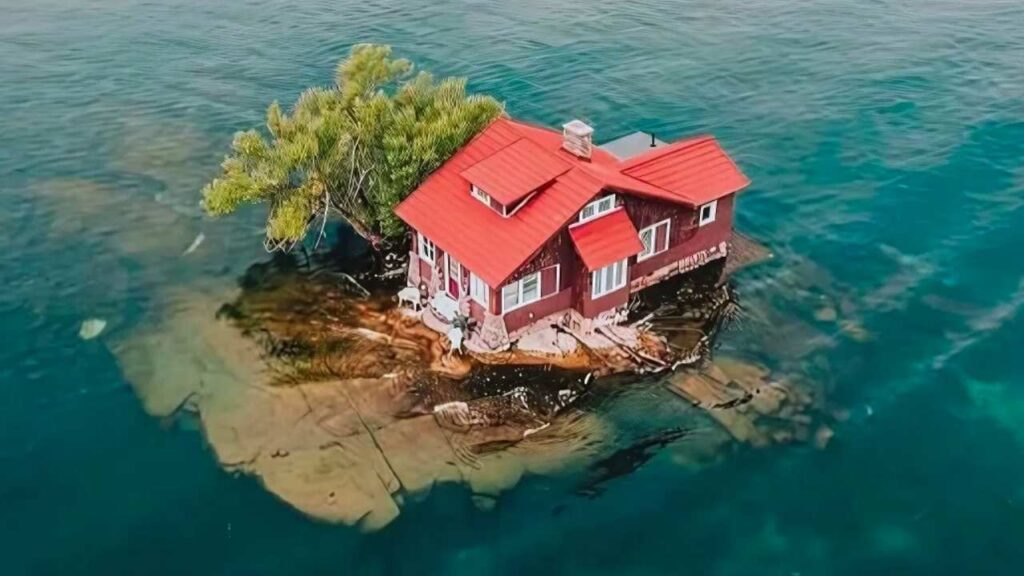 A menor ilha habitada do mundo. Just Room Enough Island, também conhecida como Hub Island.