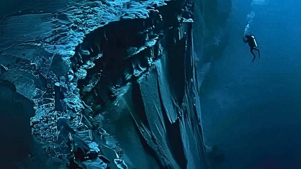 Abaixo de 200 metros, o oceano vira um mundo alienígena onde a luz nunca chega. existe um lugar no oceano mais profundo que o Everest — e quase ninguém sabe o que vive lá!