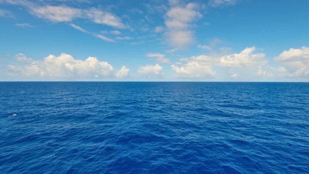 Qual oceano que banha o Brasil e como influencia nossa biodiversidade e clima