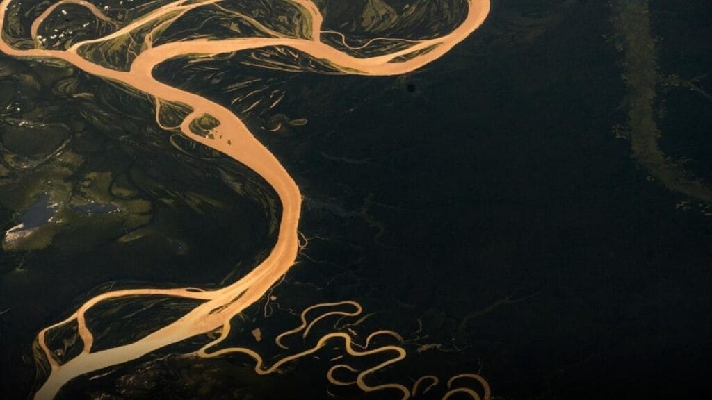 Imagem da Estação Espacial mostra o Rio Amazonas em um dos cenários mais deslumbrantes do planeta