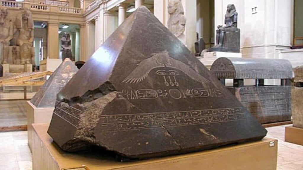 pirâmide de Bin Bin pode emitir energia capaz de alterar o corpo humano